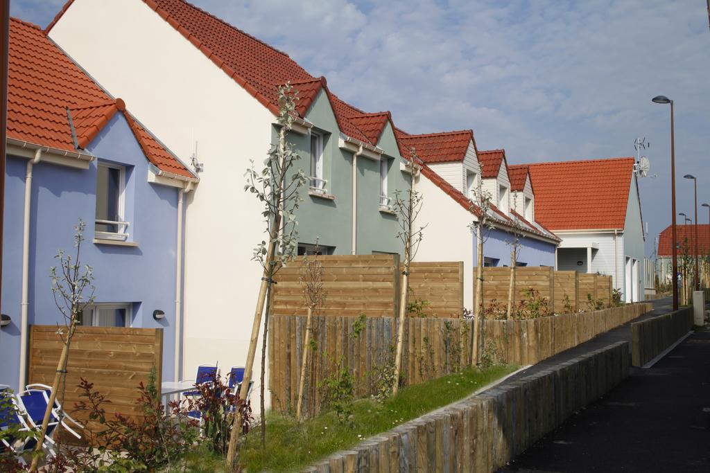 Residence Odalys Les Villas De La Baie 르크로토이 외부 사진
