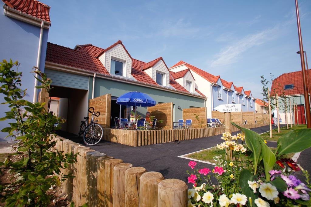 Residence Odalys Les Villas De La Baie 르크로토이 외부 사진