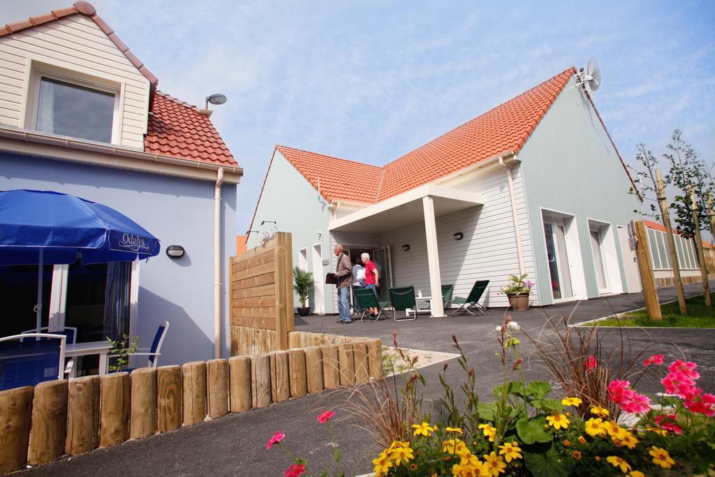 Residence Odalys Les Villas De La Baie 르크로토이 외부 사진