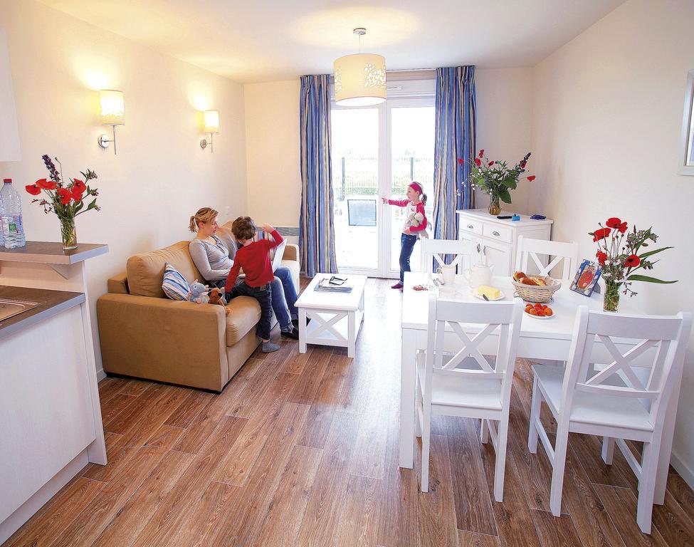 Residence Odalys Les Villas De La Baie 르크로토이 외부 사진